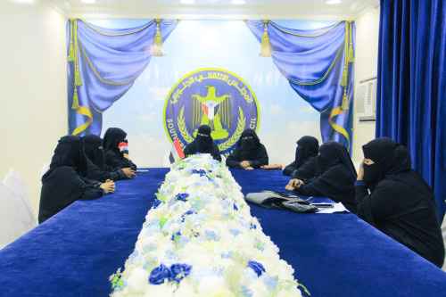 انتقالي حضرموت يعقد لقاءً تشاورياً برؤساء أقسام المرأة والطفل ومديري المدارس بالمديريات