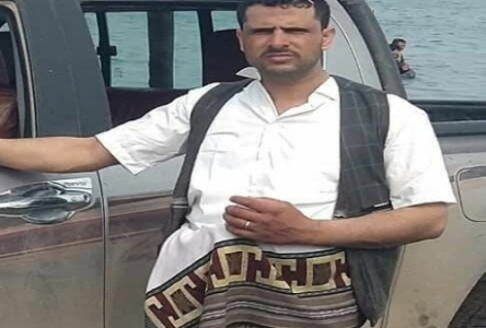 مشرف حوثي يقتل مواطناً أمام أطفاله بمحافظة ذمار اليمنية