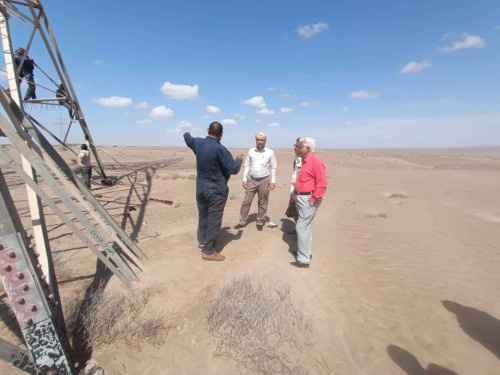 فريق من انتقالي أبين يطلع على الأعمال التخريبية لخطوط نقل الكهرباء بالمحافظة
