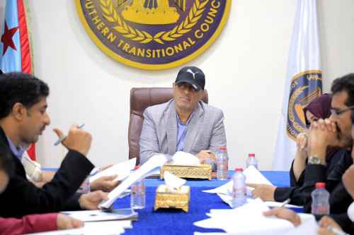 الأمانة العامة بالانتقالي تستعرض تقرير أداء دوائرها والهيئات المحلية بالمحافظات لشهر أبريل 