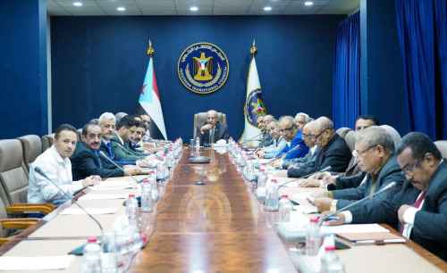 رئاسة الانتقالي تشدد على سرعة وضع الإطار التفاوضي لقضية شعب الجنوب قبل الدخول في أي مفاوضات سلام