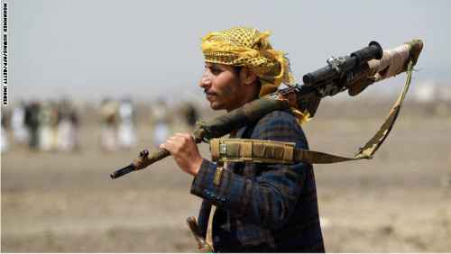 إثر خلاف مالي.. مقتل وإصابة 6 مسلحين حوثيين برصاص مشرف المليشيات بصنعاء