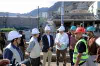  لملس يتفقد سير العمل في مشروع تأهيل محطة ضخ الصرف الصحي بين التواهي والمعلا