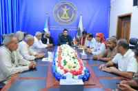 فريق التواصل وتعزيز الوعي السياسي في الانتقالي يلتقي أهالي شهداء الحراك السلمي بوادي حضرموت