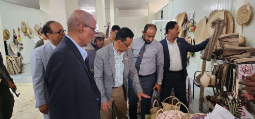 فريق التواصل وتعزيز الوعي السياسي  بالانتقالي يزور مركز سقطرى للإبداع