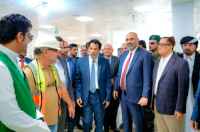 الرئيس الزُبيدي يتفقد سير العمل بمشروع مدينة الملك سلمان الطبية والتعليمية في المهرة