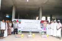 انتقالي المهرة يدشن توزيع السلال الغذائية على أسر الشهداء والمحتاجين بالمحافظة