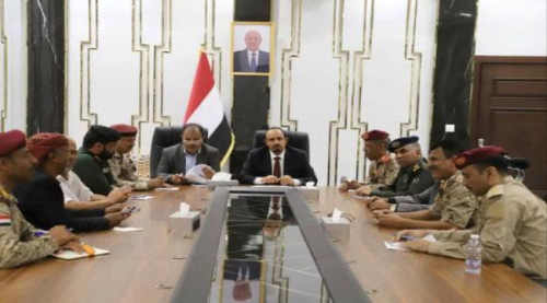 اللجنة الأمنية بحضرموت تقر إجراءات مشددة لتعزيز الاستقرار وحظر حمل السلاح