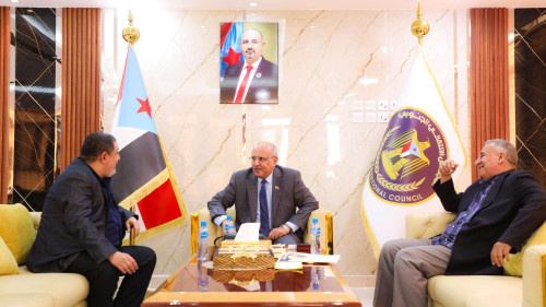 الكثيري يلتقي القيادي في المقاومة الجنوبية المناضل أديب العيسي