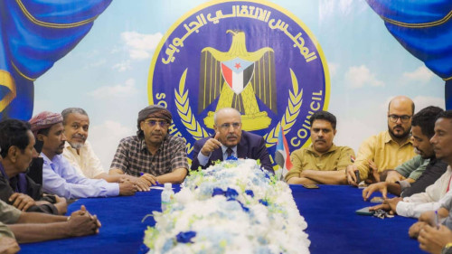 الكثيري يترأس اجتماعًا استثنائيًا للوقوف على التحضيرات الجارية لفعالية "حضرموت أولًا"