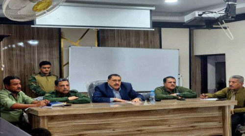 مدير أمن عدن يترأس اجتماعًا هامًا بمديري شركات ومنشآت الصرافة بالعاصمة 