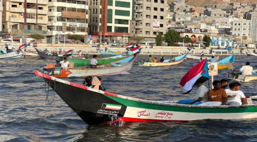 عرض بحري في المكلا احتفاءً بالذكرى التاسعة لتحرير ساحل حضرموت