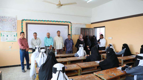 لجنة التعليم العام بالجمعية الوطنية تتفقد المراكز الامتحانية لطلاب الثانوية بلحج