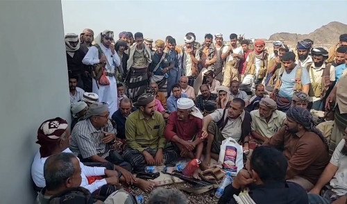 العميد المشوشي يلتقي مشايخ وأعيان قبائل مديرية مودية بأبين 