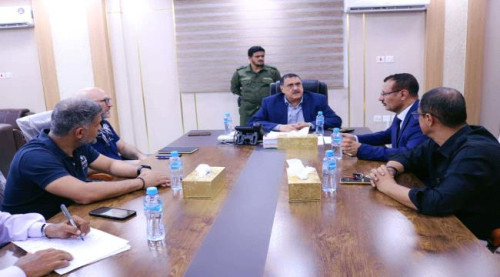 مدير أمن عدن يبحث مع وفد من الإنتربول تعزيز التعاون الأمني ودعم الاستقرار