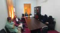 محكمة أحداث حضرموت تبحث تنفيذ أحكام إيداع الأحداث بدار الرعاية وتحديات العمل الإداري