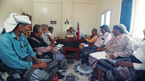 رئيس تنفيذية انتقالي أبين يلتقي قيادة الهيئة العسكرية للجيش والأمن الجنوبي بالمحافظة