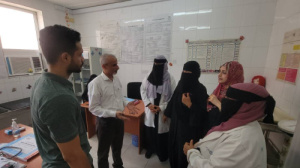 في زيارة مفاجئة.. الوكيل الشبحي يتفقد مجمع خورمكسر الصحي ويشيد بدور الادارة وبالخدمات المقدمة في المجمع