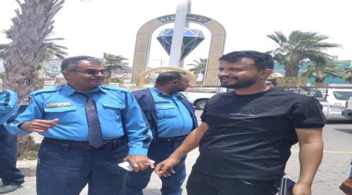 العميد القلعة يتفقد مشروع إعادة الإشارات الضوئية المرورية في المنصورة