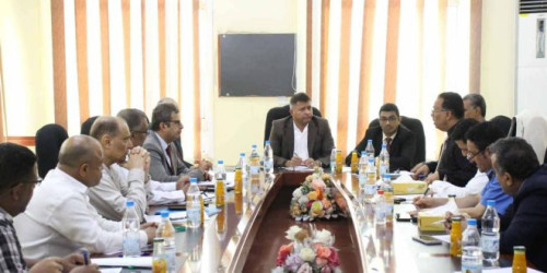 النائب العام يترأس اجتماعا لمناقشة مكافحة التهريب وتعزيز التنسيق بين الجهات المختصة 