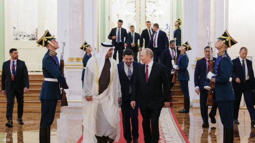 محمد بن زايد وبوتين يبحثان في موسكو تعزيز الشراكة