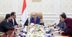 رئيس مجلس الوزراء يلزم شركة الغاز بتخفيض الأسعار بما يتوافق مع تحسن صرف العملة الوطنية