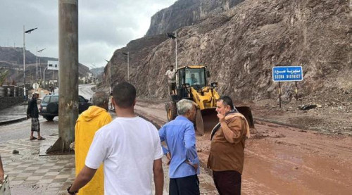 توجيهات لفرق صندوق النظافة بتكثيف الجهود لمعالجة أضرار الأمطار في عدن