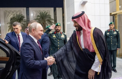 الكرملين: بوتين يطلع ولي عهد السعودية على نتائج اتصالاته مع ترامب