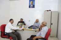 فريق التوجيه والرقابة الرئاسي يتفقد سير عمل الإدارات التنفيذية في انتقالي العاصمة عدن