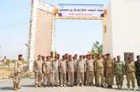 وزير الدفاع يعقد اجتماعاً موسعاً بقيادة المنطقة الثانية ويفتتح معهد تأهيل القادة