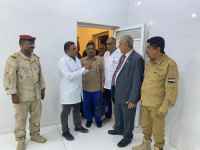 فريق التوجيه والرقابة الرئاسي يزور مستشفى 24 أبريل العسكري بالمكلا