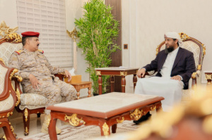 المحرّمي يبحث مع وزير الدفاع ومدير الأكاديمية العسكرية أوضاع القوات المسلحة وخطط التدريب