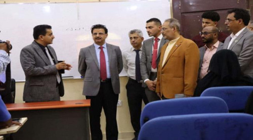 فريق التوجيه الرئاسي يزور جامعة ومعهد سقطرى