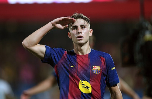 برشلونة يروض "خفافيش" فالنسيا بثلاث ثنائيات