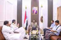 فريق التوجيه والرقابة الرئاسي يلتقي مدير الشركة العربية للمنتجات البحرية بالمهرة