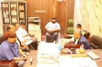 فريق التوجيه والرقابة الرئاسي يطلع على نشاط صندوق النظافة والتحسين بالمهرة