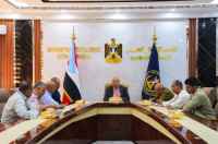 فريق التوجيه والرقابة الرئاسي يلتقي قيادة مؤسسة المياه والصرف الصحي بالعاصمة عدن