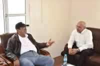 الكثيري يؤكد دعم الانتقالي لجهود تطوير الخدمات الملاحية في مطاري الريان وسيئون