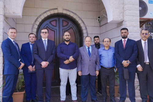 الأمين العام للمجلس الانتقالي يستقبل السفير الروسي ويبحث معه مستجدات العملية السياسية وجهود الإصلاح الاقتصادي