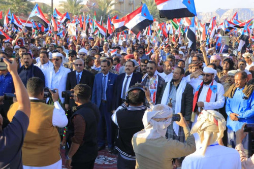 الحشود الجماهيرية في سيئون توكد تمسكها بخيار تحرير وادي حضرموت على طريق استعادة دولة الجنوب العربي(بيان)