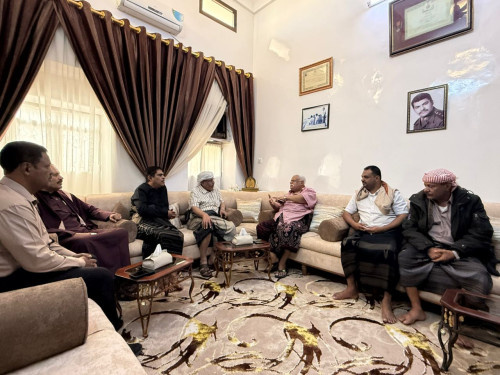 الكثيري يزور اللواء عبدالرحيم عتيق في سيئون ويشيد بإسهاماته الوطنية الرائدة