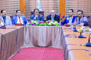 الكثيري يرأس اجتماعًا تنسيقيًا موسّعًا للمكتب التنفيذي بالوادي والصحراء والقيادة المحلية للمجلس الانتقالي