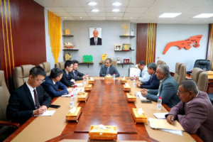 لملس يبحث مع القائم بأعمال السفير الصيني توسيع مجالات الشراكة ودعم المشاريع التنموية بعدن