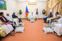 الكثيري يستقبل وفدًا من مقادمة ومشايخ ووجهاء قبيلة بني تميم