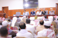 الكثيري يترأس لقاء موسعا بالمكتب التنفيذي وعقال الحارات والشخصيات الاجتماعية بسيئون