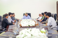 الرئيس الزُبيدي يطّلع على جهود تطبيع الأوضاع وتثبيت دعائم الاستقرار بالمهرة وسقطرى