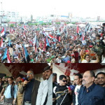 من ساحة العروض بالعاصمة عدن.. حشود ردفان وعدن تجدد تفويضها للرئيس الزُبيدي لإعلان دولة الجنوب