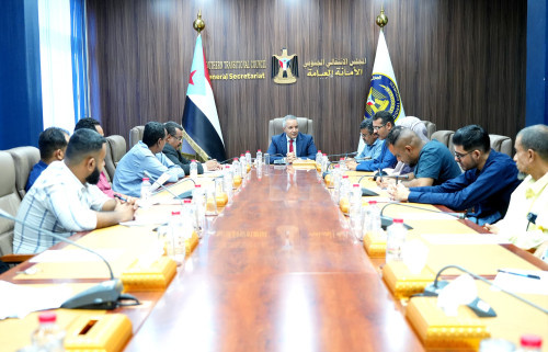 هيئة الشؤون الاجتماعية تحيي الاصطفاف الوطني للاتحادات والنقابات ومنظمات المجتمع المدني بكافة ساحات الاعتصام في الجنوب