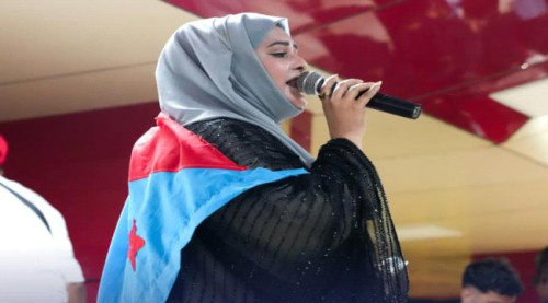 ساحة الاعتصام المفتوح بالعاصمة عدن تحيي أمسية فنية غنائية