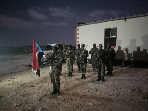 قوات الحزام الأمني تؤمن الخط الساحلي الدولي في أبين